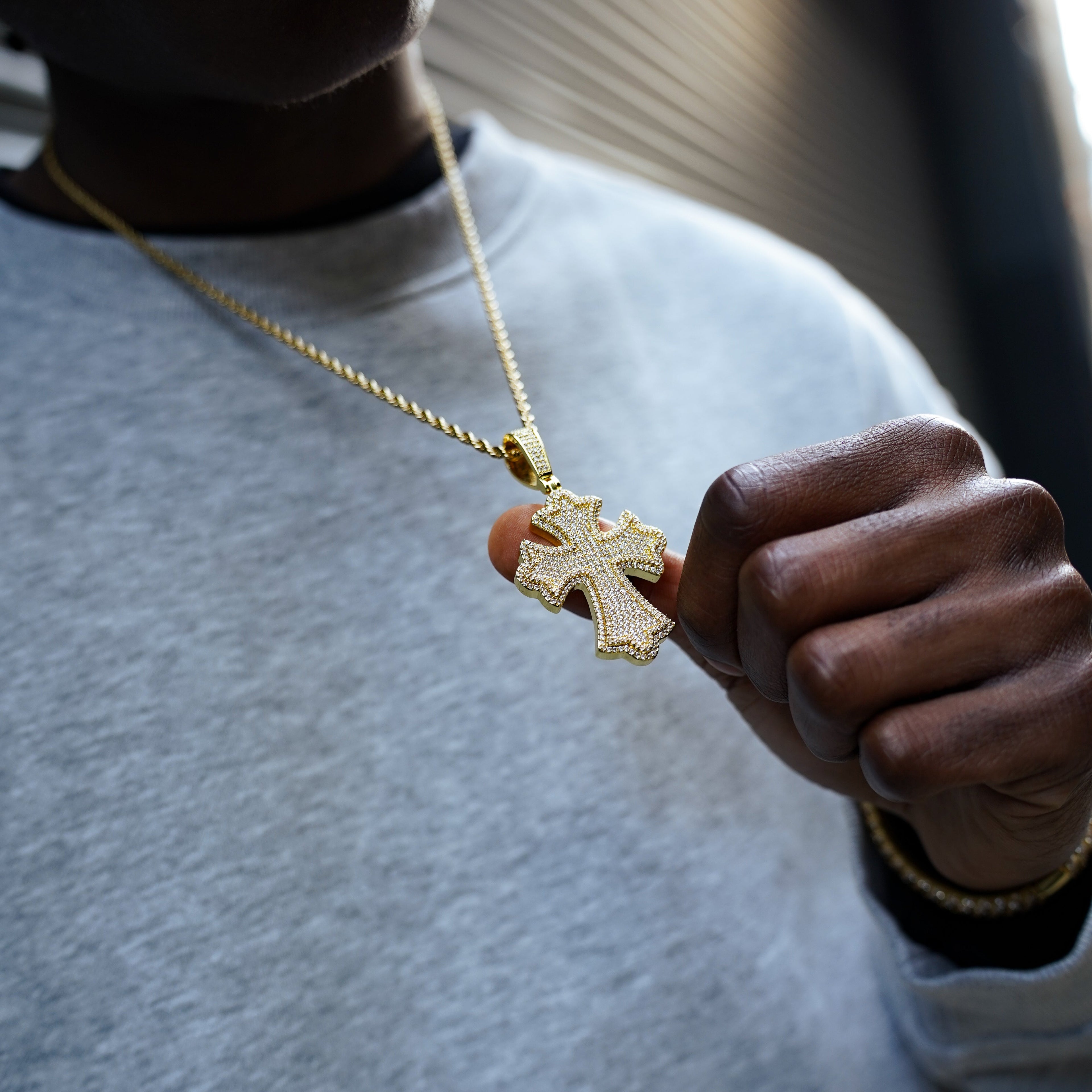 Aurix Cross Collection